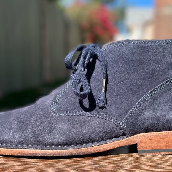 John Varvatos Blue Suede Chukka Boots – Size 10 D – $90 (Includes Cedar Shoe Tre - Picture 7 of 9